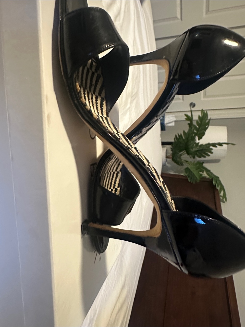 Manolo Blahnik Black Patent Leather D'Orsay Open-Toe Heels - Picture 4 of 9
